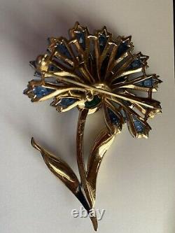 Vintage Rare Trifari Invisible Set Carnation Brooch