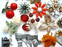 Vintage Rhinestone Brooches Lot 30 Pins Enamel Flowers Trifari Sarah Cov JJ Coro