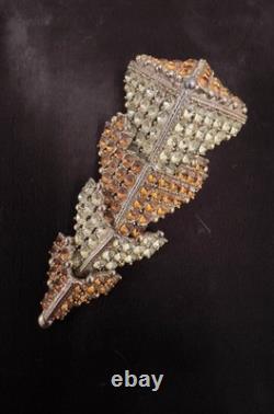 Vintage SCHIAPARELLI 3-D Articulated Arrowhead Rhinestone Brooch 3.5 Long WOW