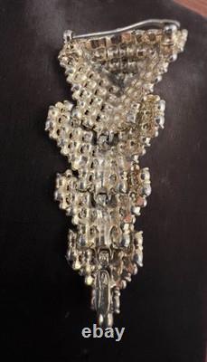Vintage SCHIAPARELLI 3-D Articulated Arrowhead Rhinestone Brooch 3.5 Long WOW