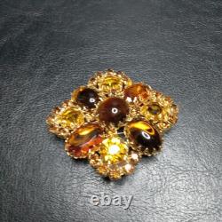 Vintage SCHREINER Unsigned Topaz Rhinestone Pin Brooch Gold Tone. 10015