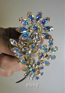 Vintage Sherman Crystal Rhinestones Blue Borealist Triple Daisy Flowers Brooch