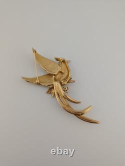 Vintage Signed Boucher 7471 Gold Tone Pastel Rhinestone Bird Of Paradise Brooch