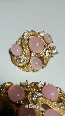 Vintage Signed Crown Trifari Under The Sea Pink Cabochon Brooch Earrings Set