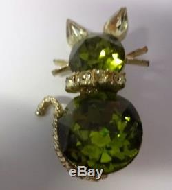 Vintage Signed Dobbs Peridot Green Rhinestone Figural Kitty Cat Brooch Pin