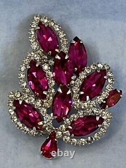 Vintage Signed Weiss Brooch Pin Fuchsia Purple Rhinestones Crystals Mint