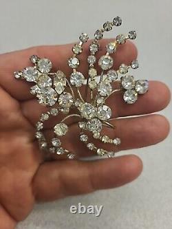 Vintage Stunning Clear Austrian Crystal Rhinestone Swirl Spray Petite Brooch Pin