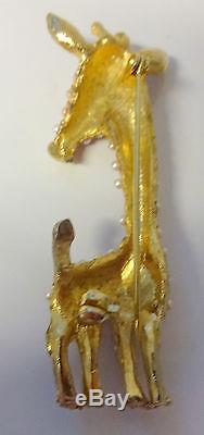 Vintage Unsigned Hattie Carnegie Pearls Rhinestone Giraffe Pin Brooch