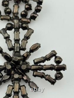 Vintage Unsigned Schreiner Rhinestone Crown Maltese Cross Brooch Pin