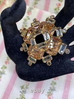 Vintage signed House of Schrager Creation Rhinestone brooch champagne color