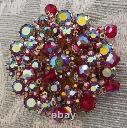 Vintage signed Weiss AB brooch en tremblant 10 moving crystals
