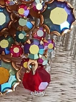 Vintage signed Weiss AB brooch en tremblant 10 moving crystals