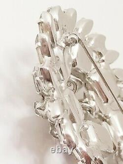 Vintage unsigned SCHREINER Style Glass Rhinestone Brooch Pin