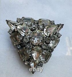 Vintages Mid-Century Marked WEISS Rhinestone Broach/Pin, Clear