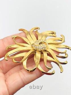 Vtg GIVENCHY Gold Tone Clear Rhinestone Sunflower Daisy Flower Brooch Pin