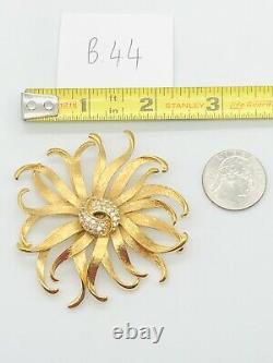 Vtg GIVENCHY Gold Tone Clear Rhinestone Sunflower Daisy Flower Brooch Pin