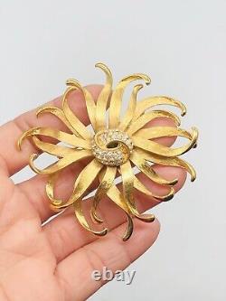 Vtg GIVENCHY Gold Tone Clear Rhinestone Sunflower Daisy Flower Brooch Pin