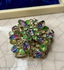 Vtg Layered Unsigned Julianna Flower Molded Strips Uranium Glass Brooch 2 1/4