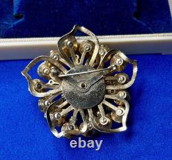 Vtg Layered Unsigned Julianna Flower Molded Strips Uranium Glass Brooch 2 1/4