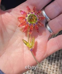 Vtg Unsigned Flower Brooch Rhinestone Gold Tone Stem