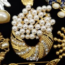 Vtg/now Brooch Pin Lot (41) Flowers Rhinestone Faux Pearl & More Gold/silvertone