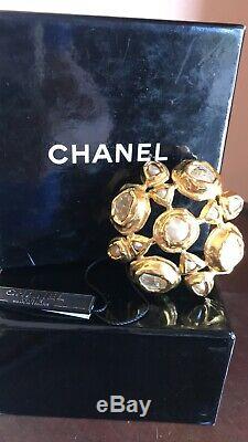 WOW! Exquisite Chanel Pearl & Rhinestone Brooch Vintage