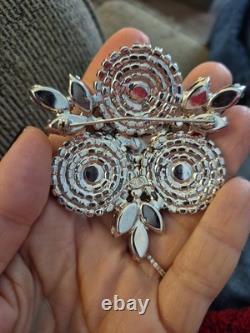 Weiss Clear Crystal Rhinestone Flower Vintage Pin Brooch Signed