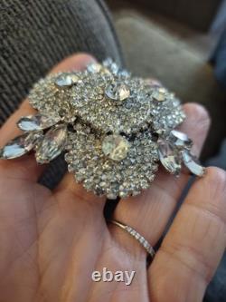 Weiss Clear Crystal Rhinestone Flower Vintage Pin Brooch Signed