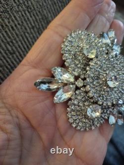 Weiss Clear Crystal Rhinestone Flower Vintage Pin Brooch Signed
