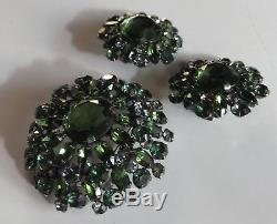 Weiss Gorgeous Huge Vintage Emerald Green Rhinestone Pin Brooch & Earrings Set